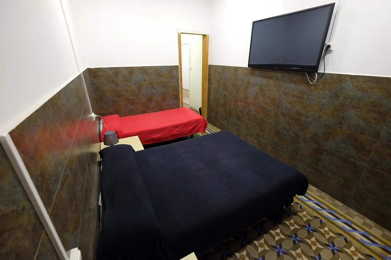 Lenin Hostel Barcellona Affittacamere