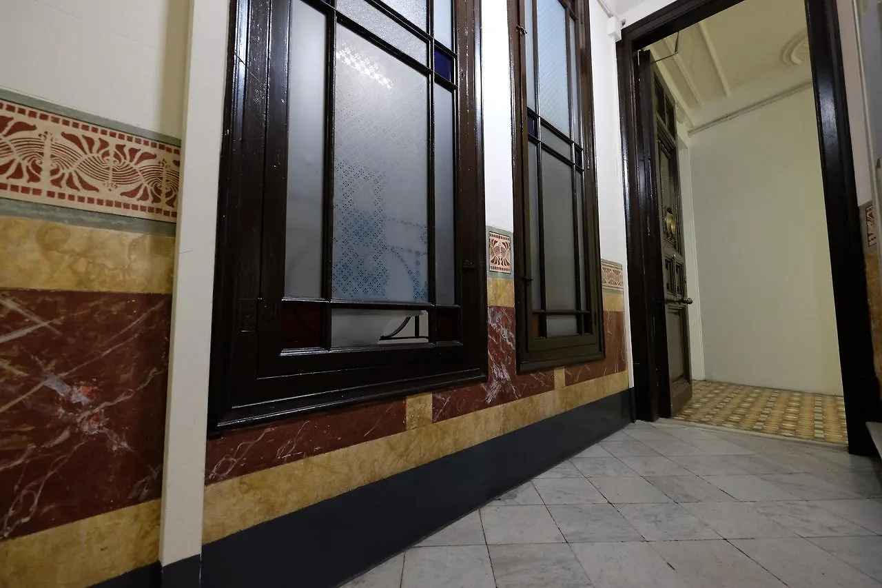 Lenin Hostel Barcellona Affittacamere