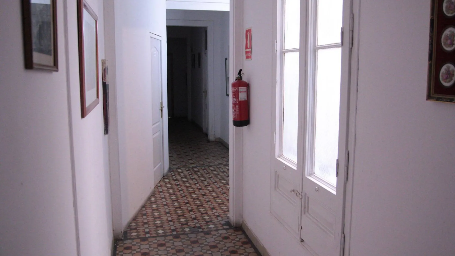 Lenin Hostel Barcelona