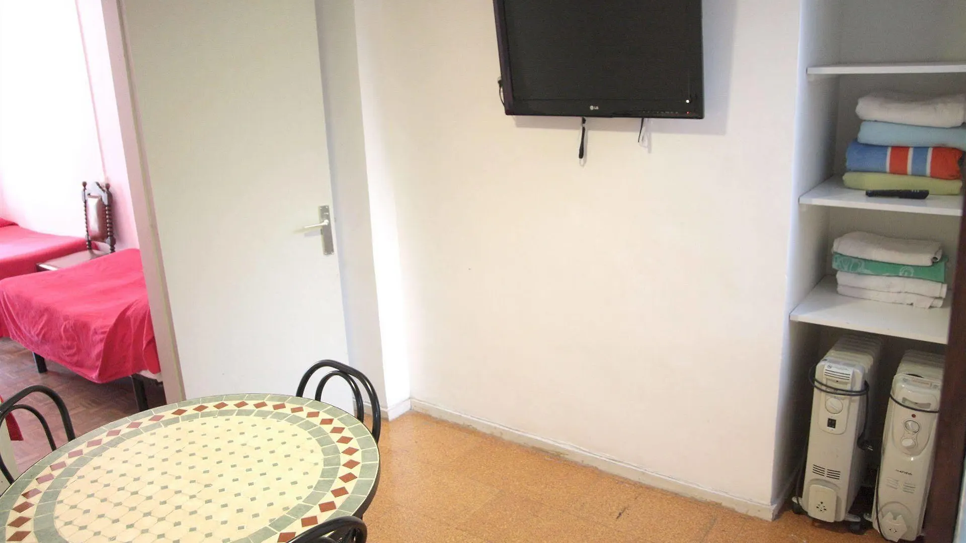 Lenin Hostel Barcellona